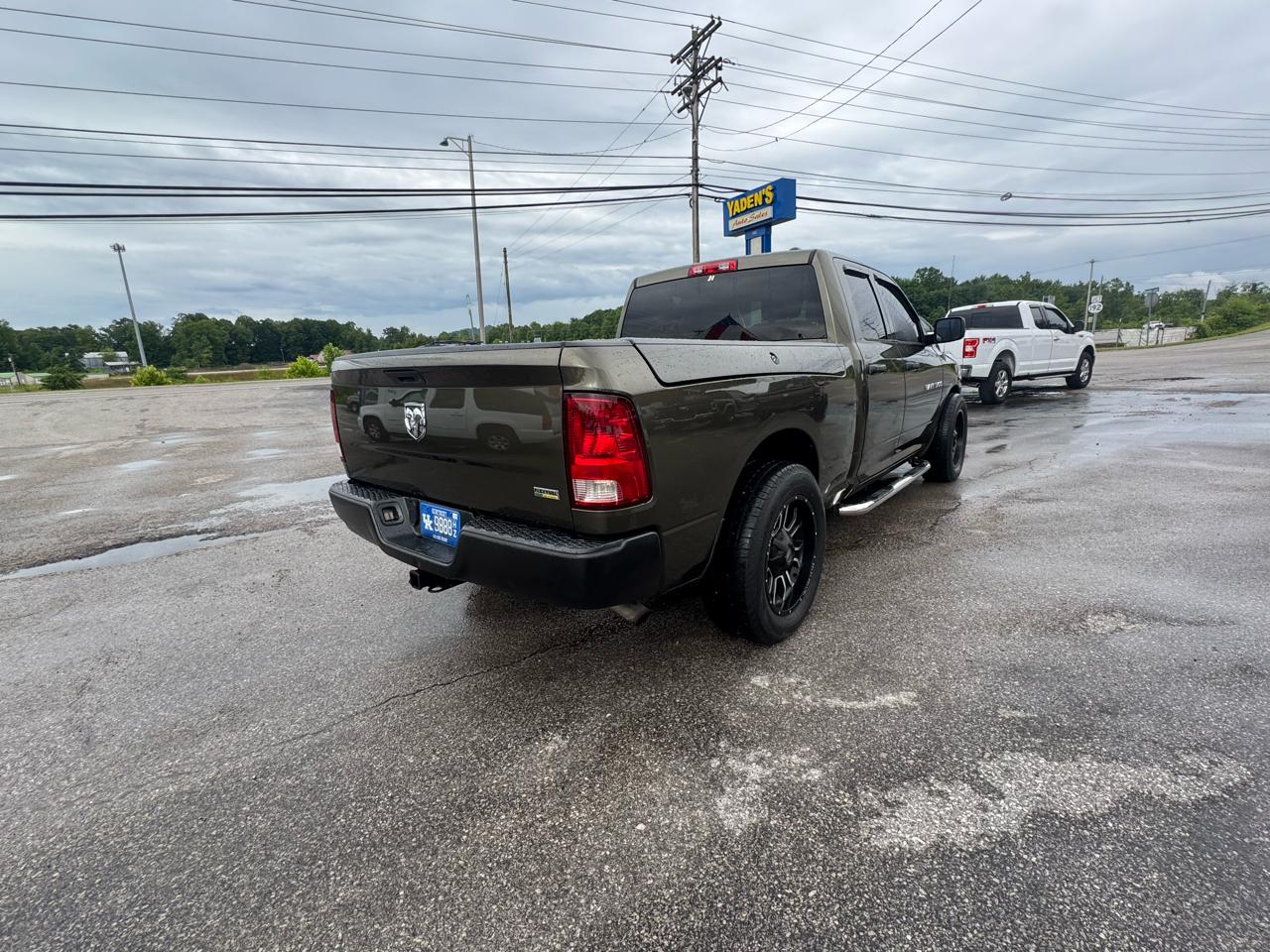 RAM 1500 2WD Quad Cab 140.5" Tradesman 2012
