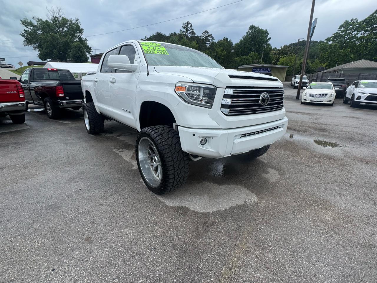 Toyota Tundra 4WD Limited CrewMax 5.5' Bed (Natl) 2019