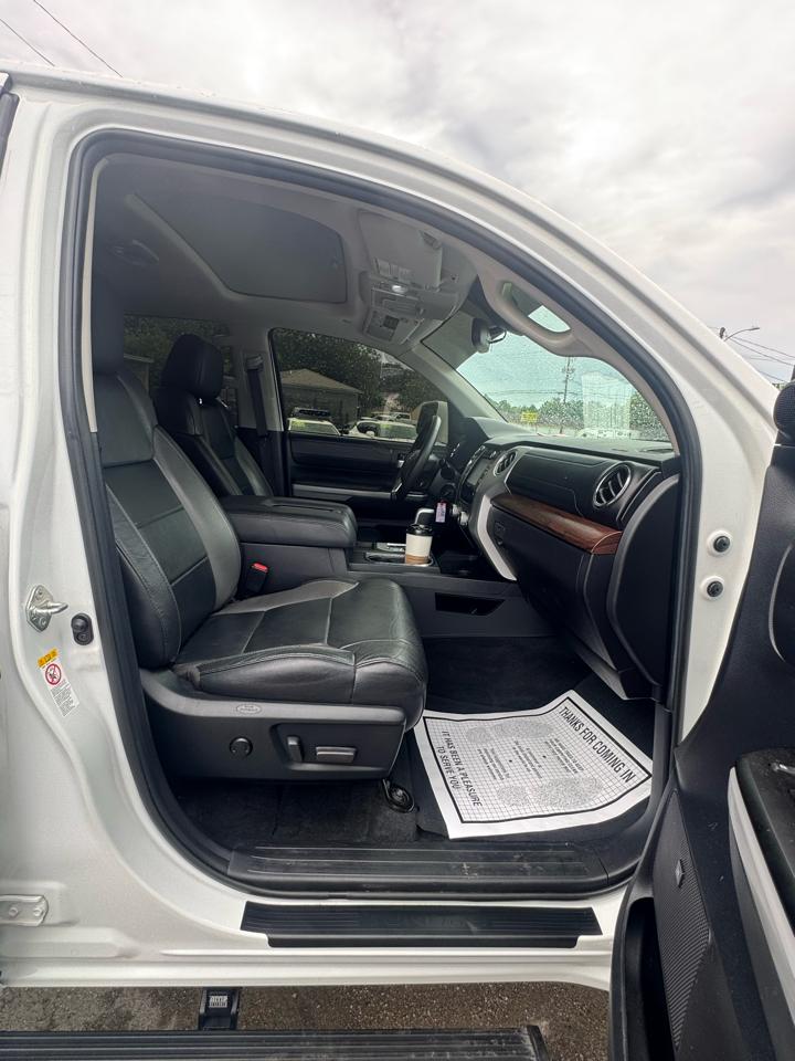 Toyota Tundra 4WD Limited CrewMax 5.5' Bed (Natl) 2019