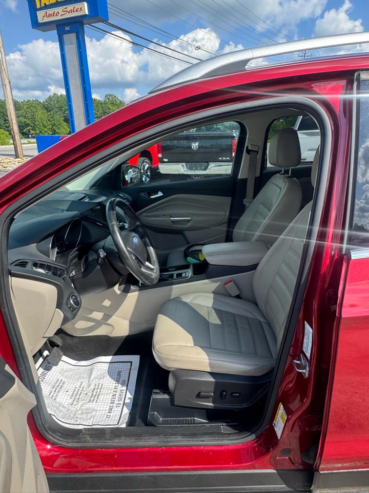 Ford Escape Titanium FWD 2017