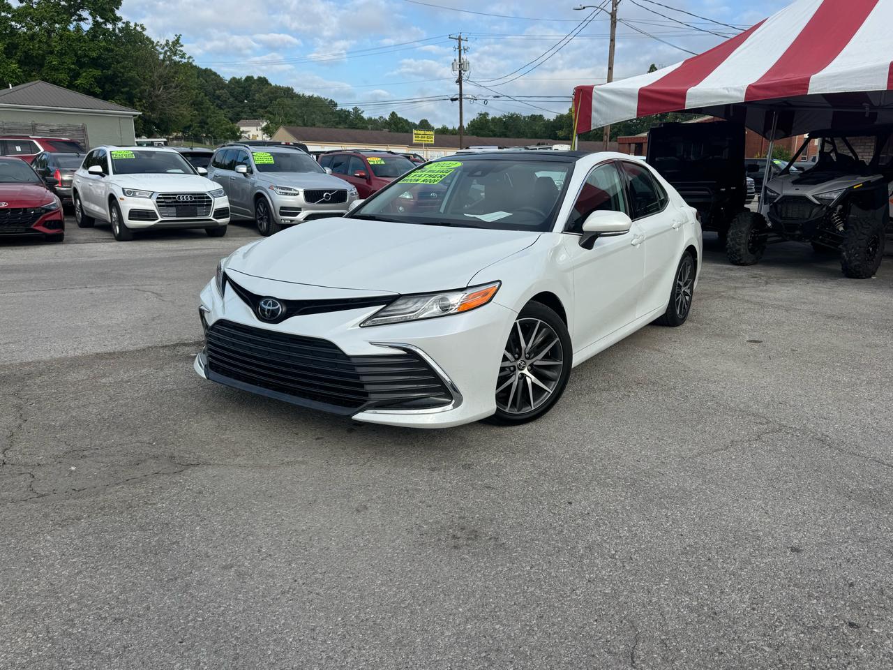 Toyota Camry XLE Auto (Natl) 2022