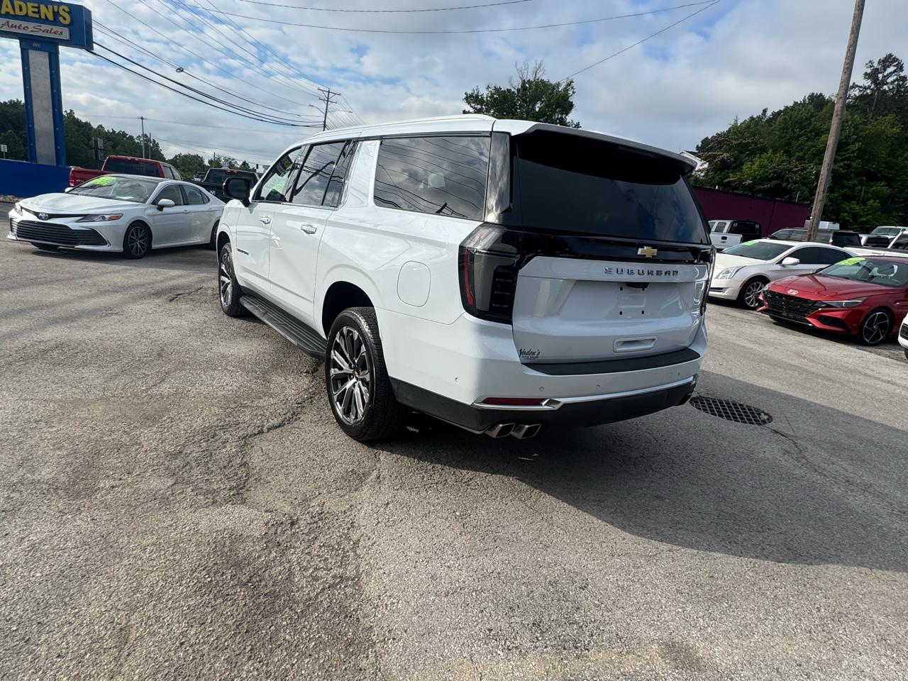 Chevrolet Suburban 4WD 4dr High Country 2026