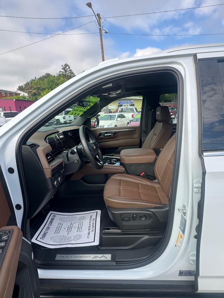 Chevrolet Suburban 4WD 4dr High Country 2026