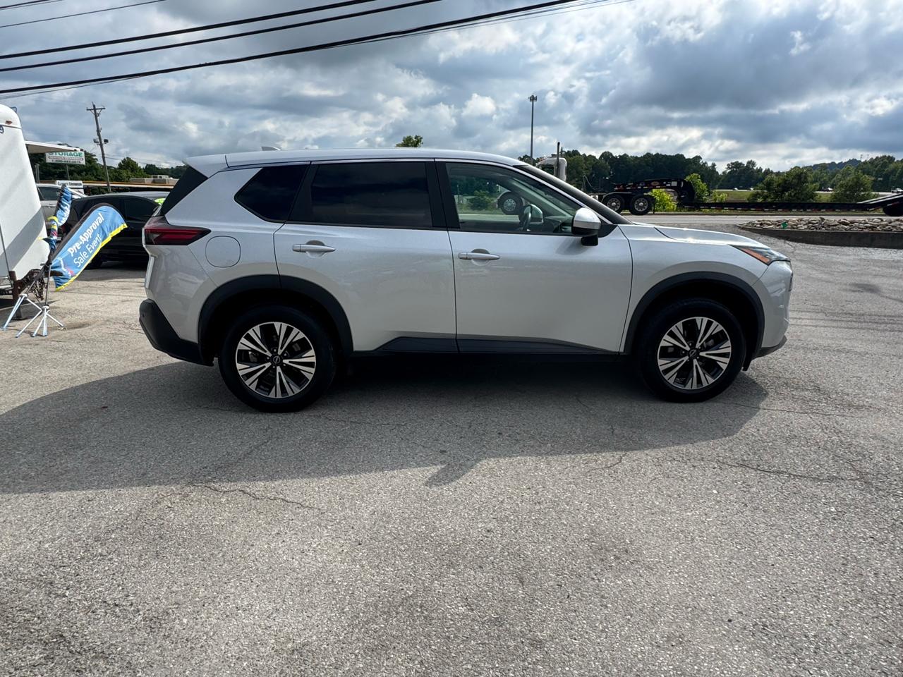 Nissan Rogue FWD SV 2023