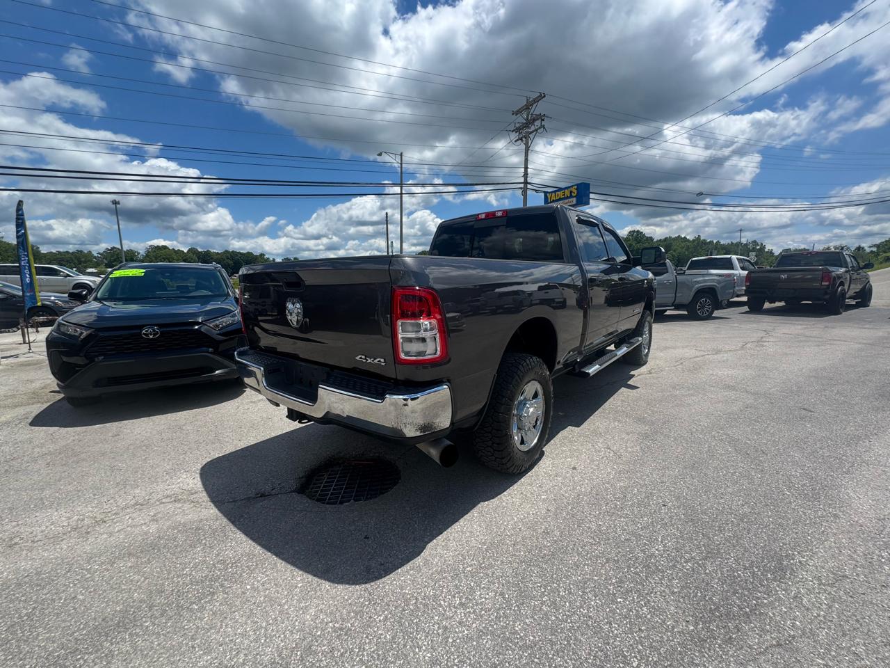 RAM 2500 Tradesman 4x4 Crew Cab 6'4" Box 2019