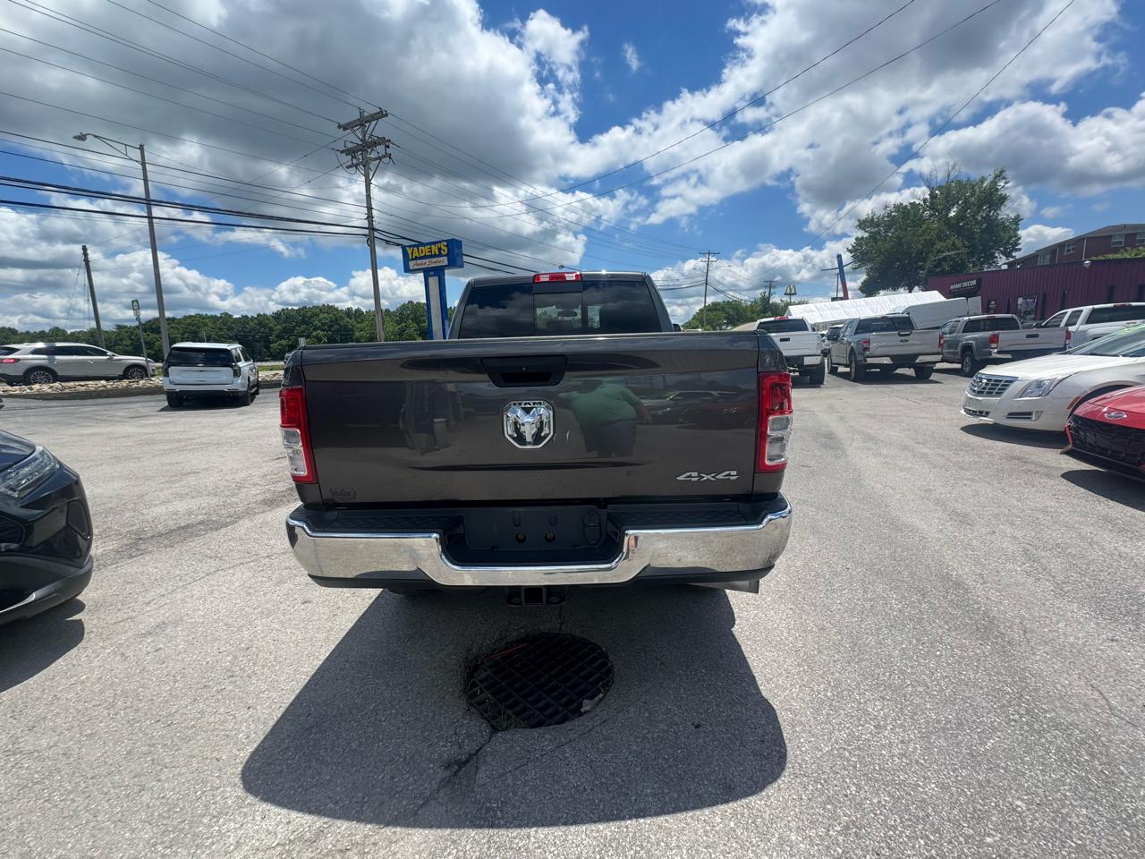 RAM 2500 Tradesman 4x4 Crew Cab 6'4" Box 2019