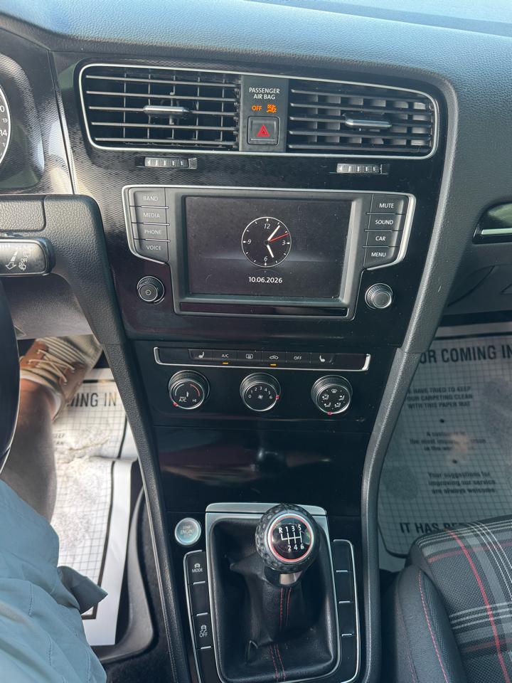 Volkswagen Golf GTI 2.0T 4-Door Autobahn Manual 2017
