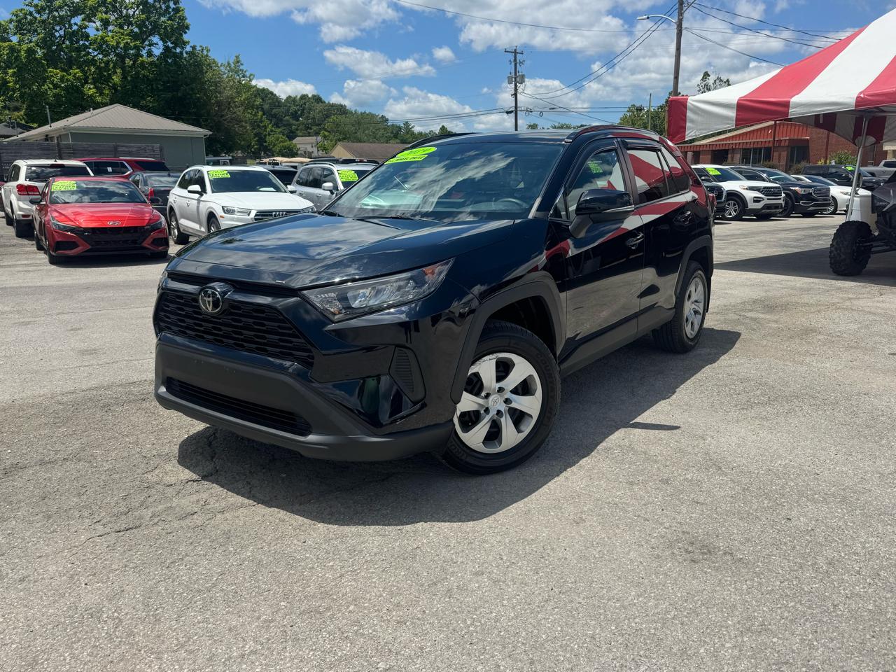 Toyota RAV4 LE AWD (Natl) 2019