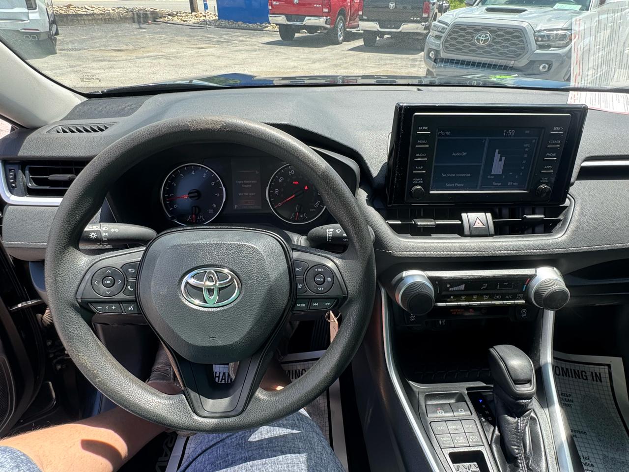 Toyota RAV4 LE AWD (Natl) 2019