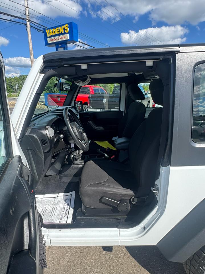 Jeep Wrangler 4WD 2dr Sport 2015