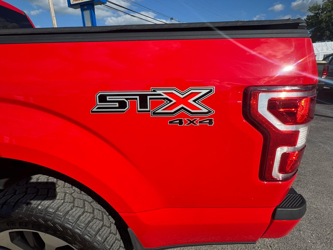 Ford F-150 4WD SuperCab 145" STX 2019