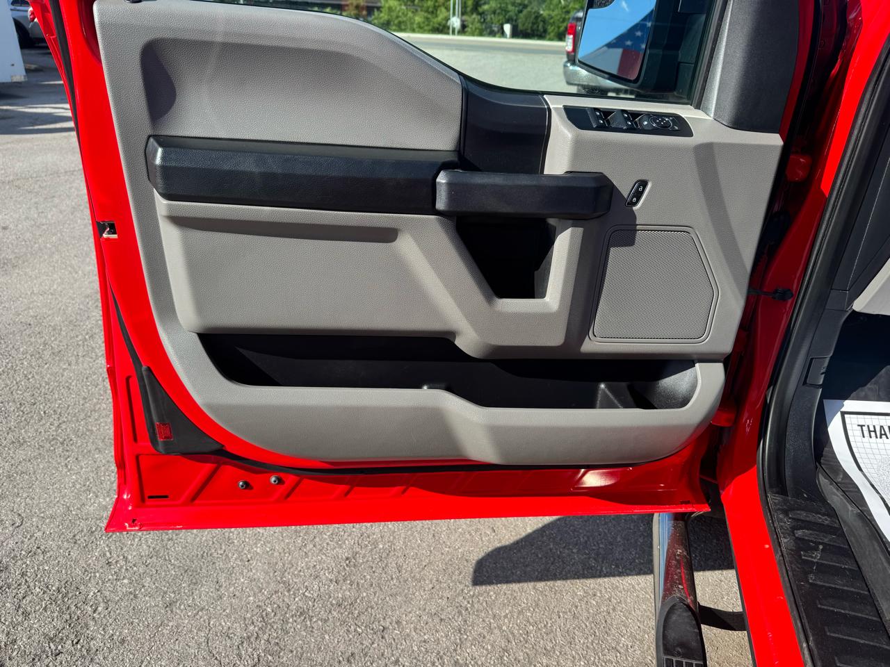 Ford F-150 4WD SuperCab 145" STX 2019