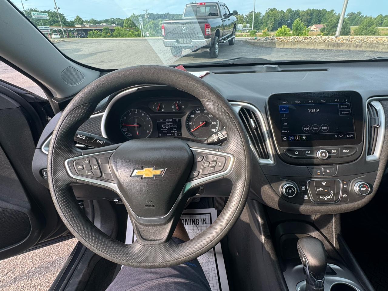 Chevrolet Malibu 4dr Sdn LS w/1LS 2022