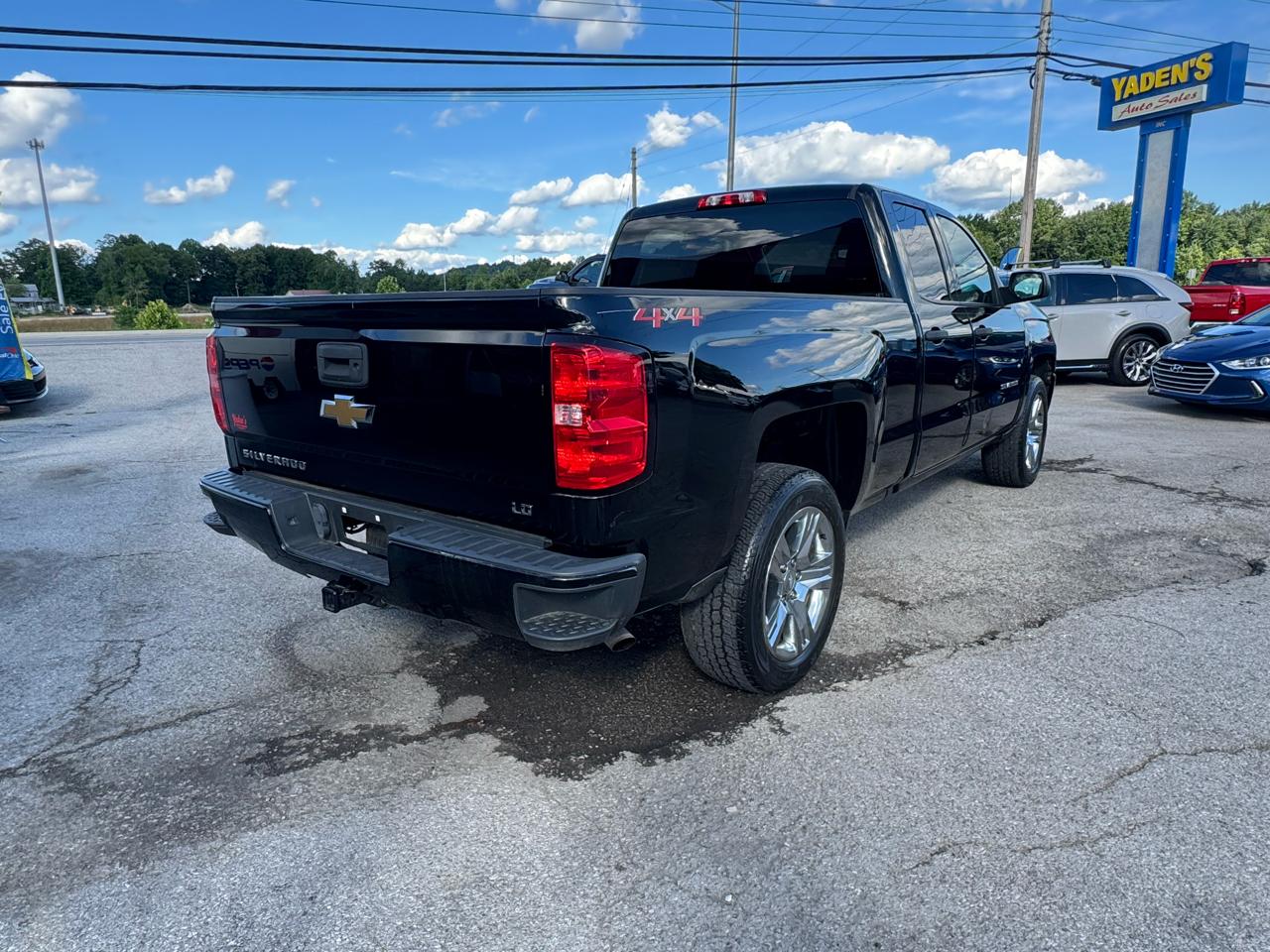 Chevrolet Silverado 1500 LD 4WD Double Cab Custom 2019
