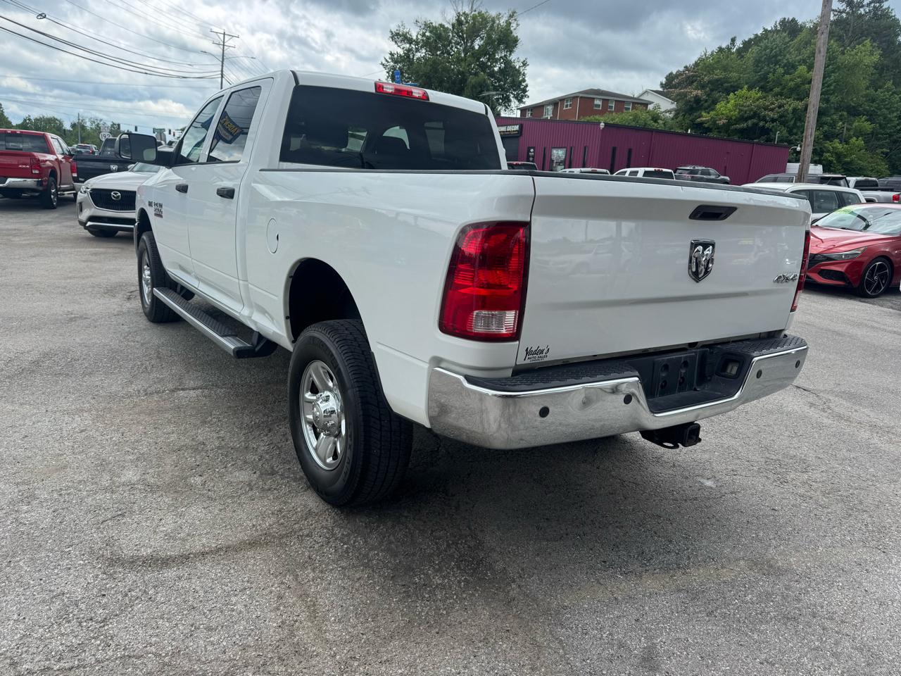 RAM 2500 4WD Crew Cab 149" Tradesman 2016