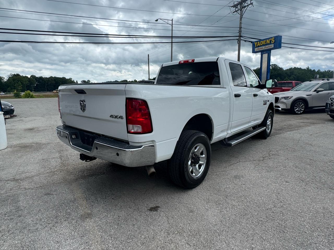 RAM 2500 4WD Crew Cab 149" Tradesman 2016