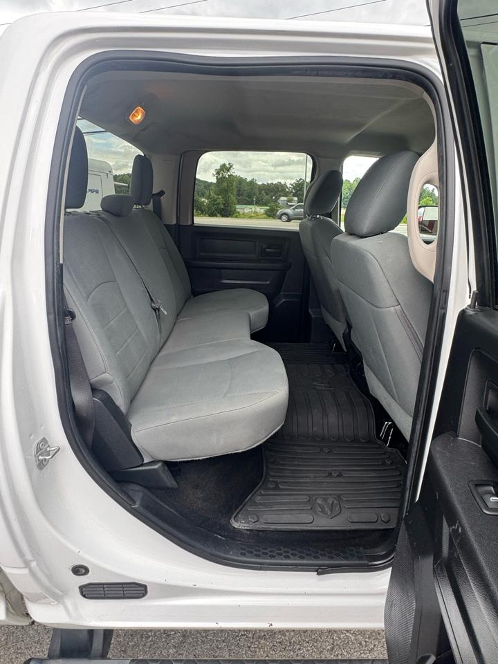 RAM 2500 4WD Crew Cab 149" Tradesman 2016