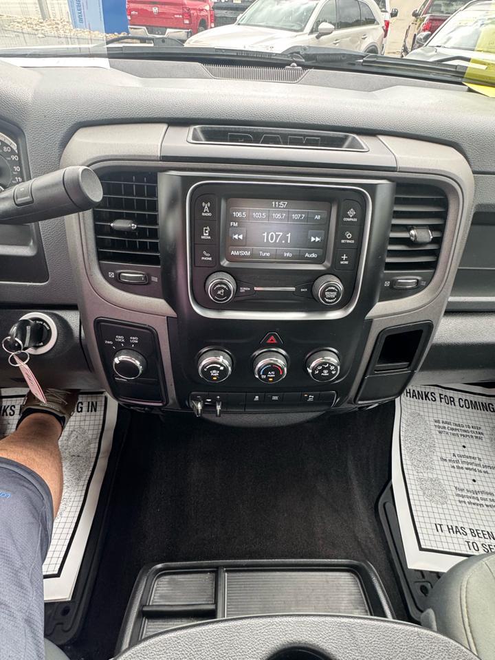 RAM 2500 4WD Crew Cab 149" Tradesman 2016