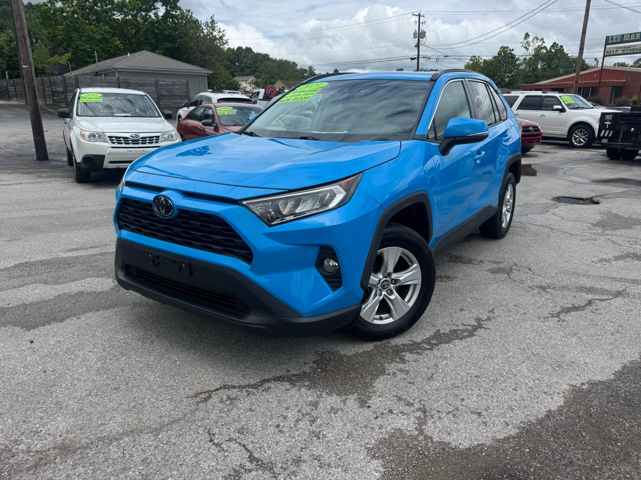 Toyota RAV4 XLE AWD (Natl) 2019