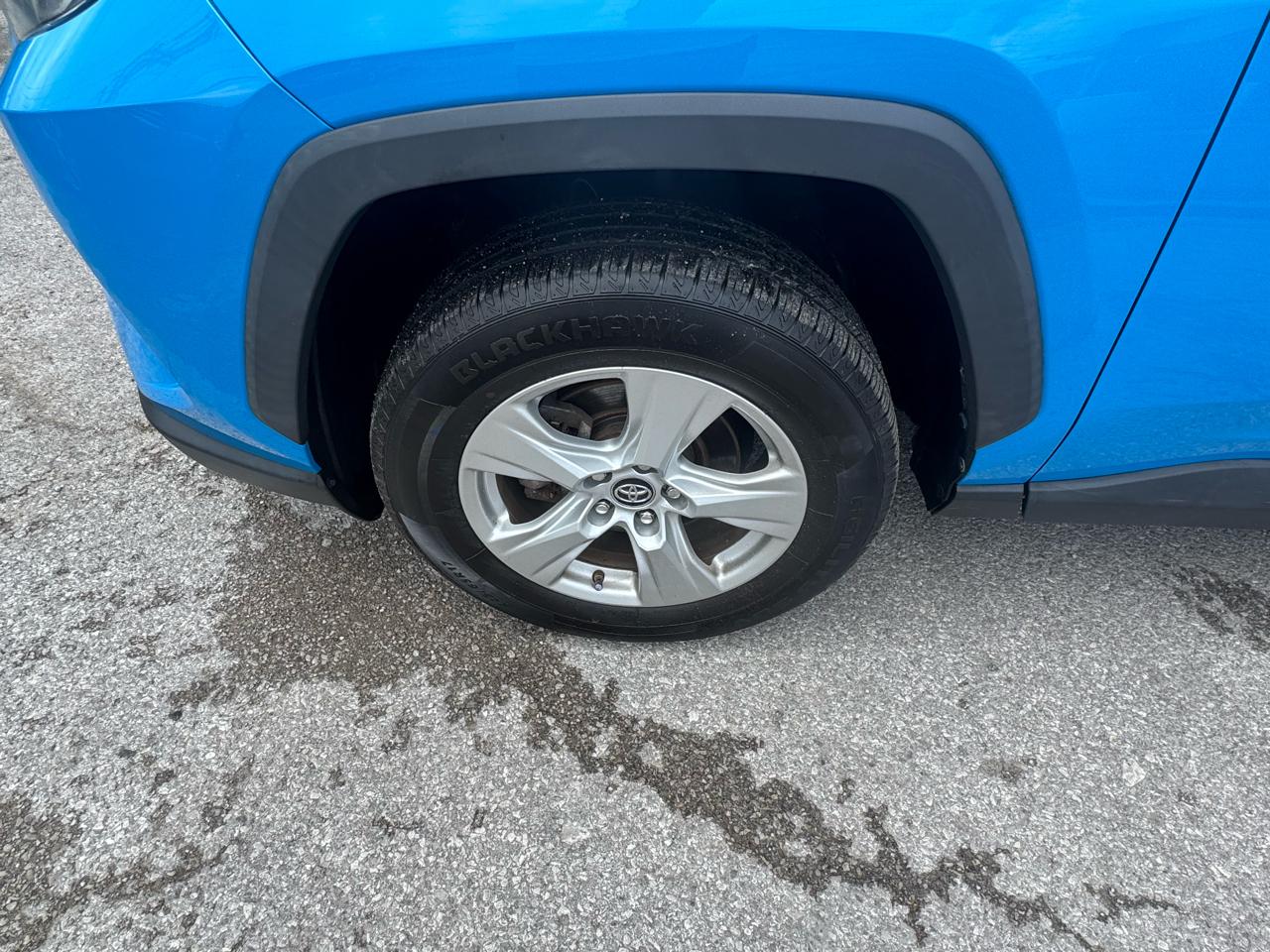 Toyota RAV4 XLE AWD (Natl) 2019