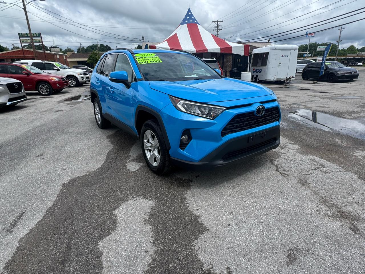 Toyota RAV4 XLE AWD (Natl) 2019