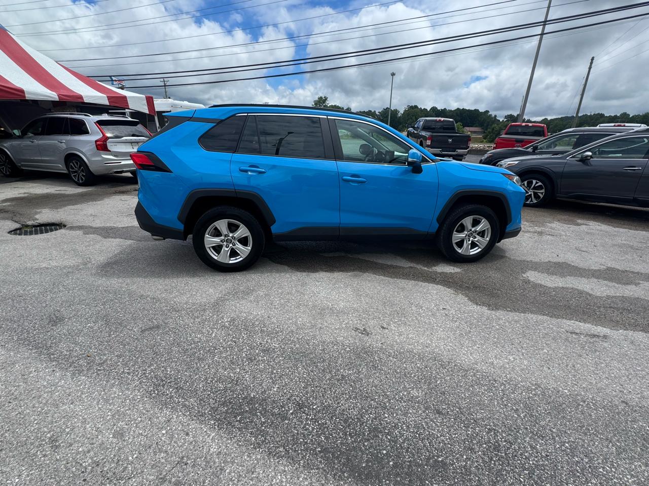 Toyota RAV4 XLE AWD (Natl) 2019