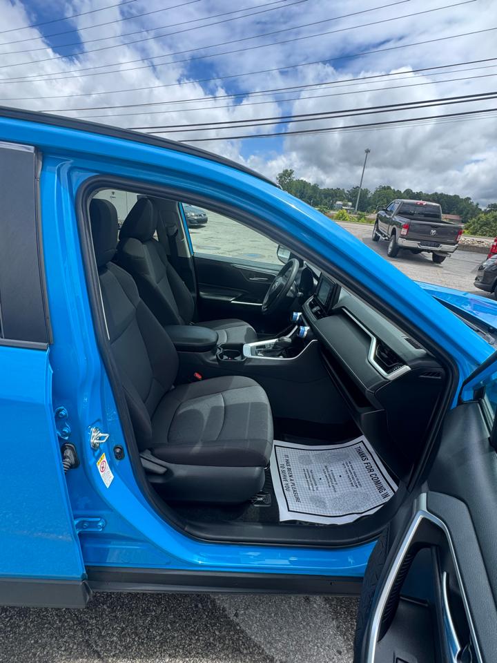 Toyota RAV4 XLE AWD (Natl) 2019