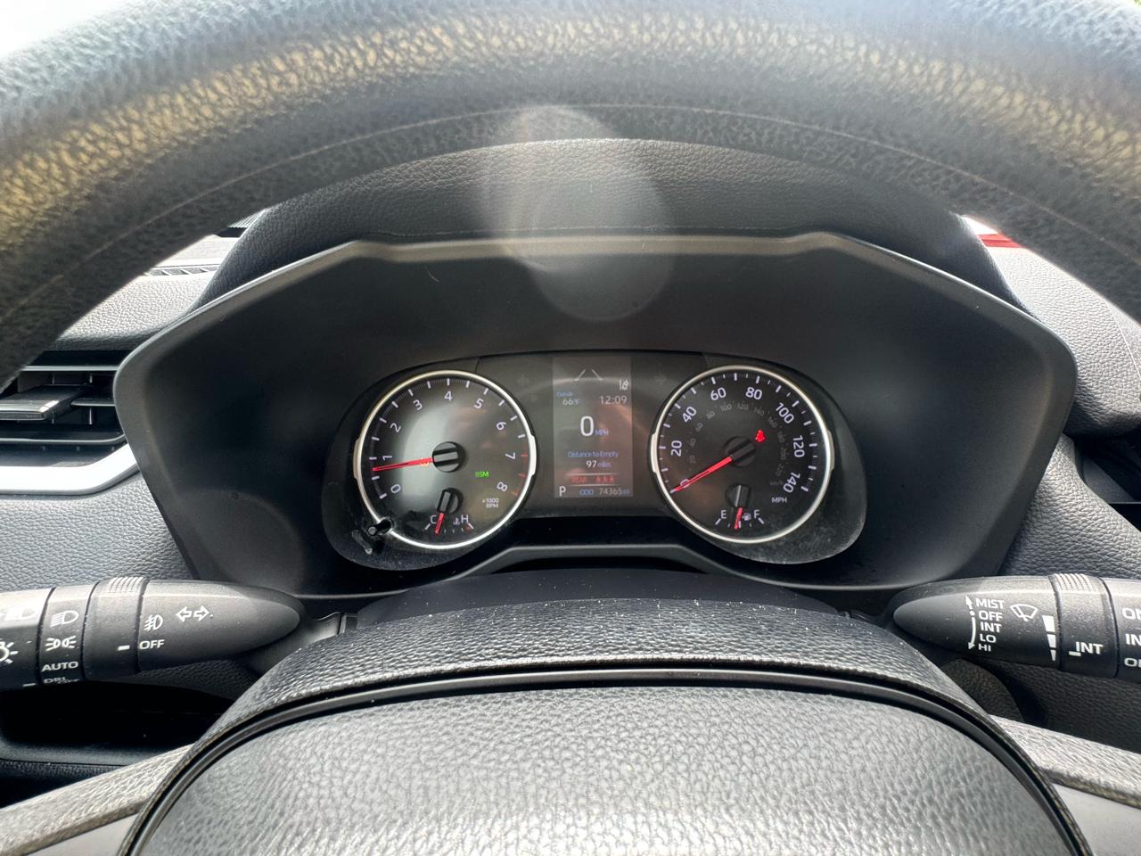 Toyota RAV4 XLE AWD (Natl) 2019