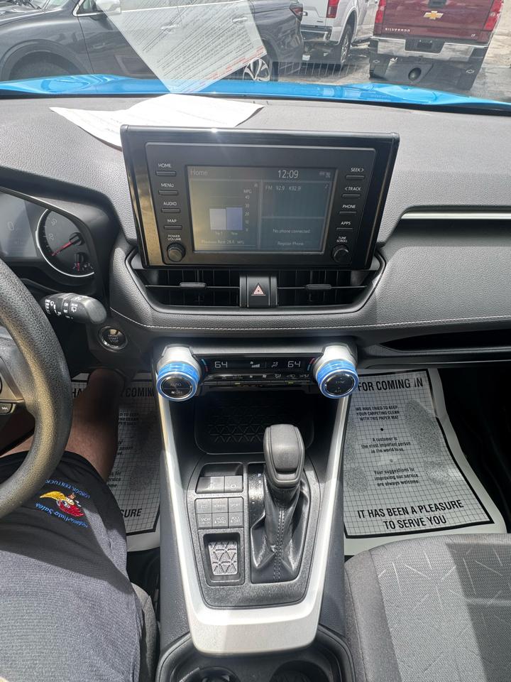 Toyota RAV4 XLE AWD (Natl) 2019
