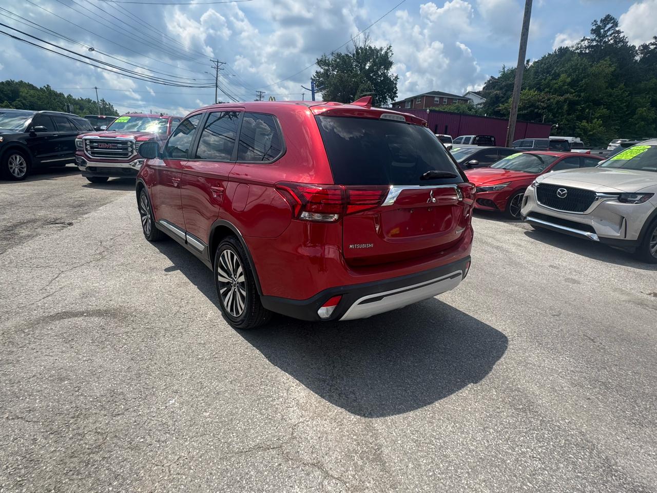 Mitsubishi Outlander ES FWD 2019