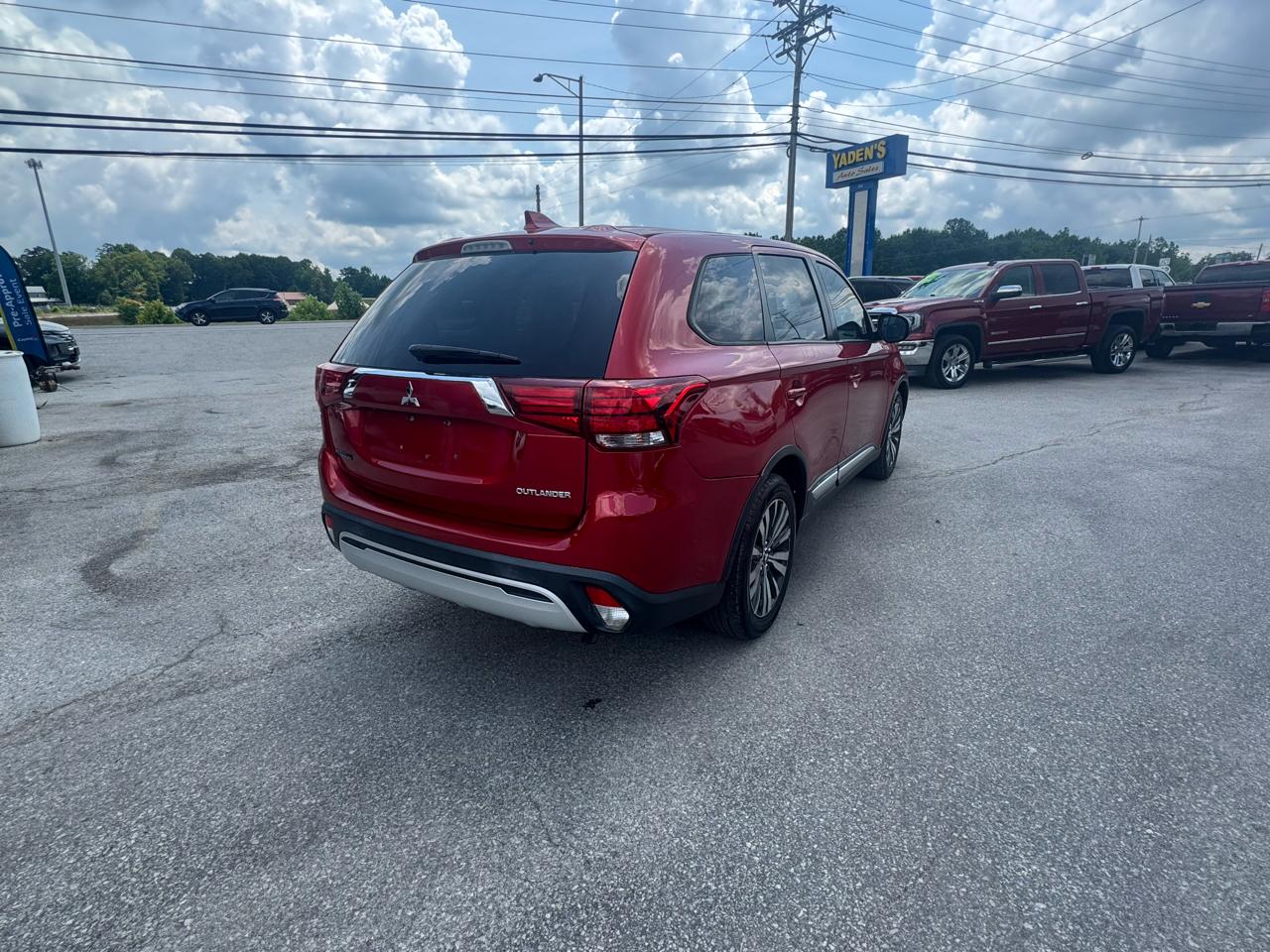 Mitsubishi Outlander ES FWD 2019