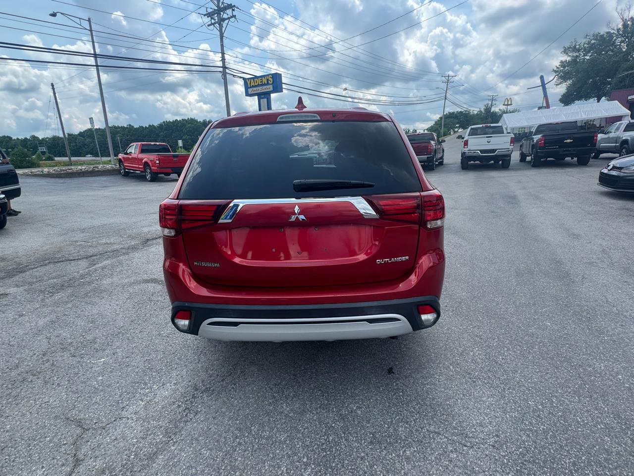 Mitsubishi Outlander ES FWD 2019