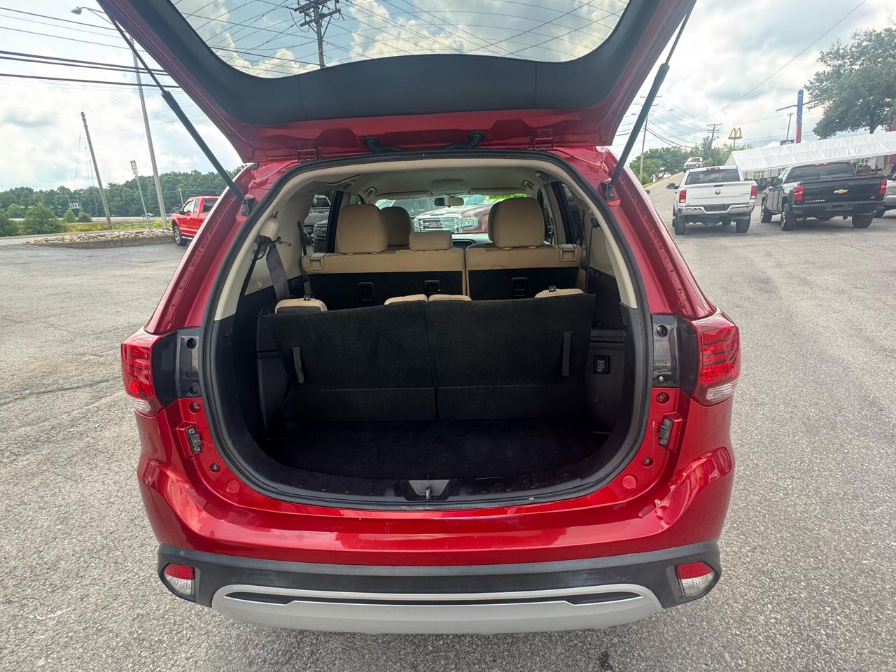 Mitsubishi Outlander ES FWD 2019