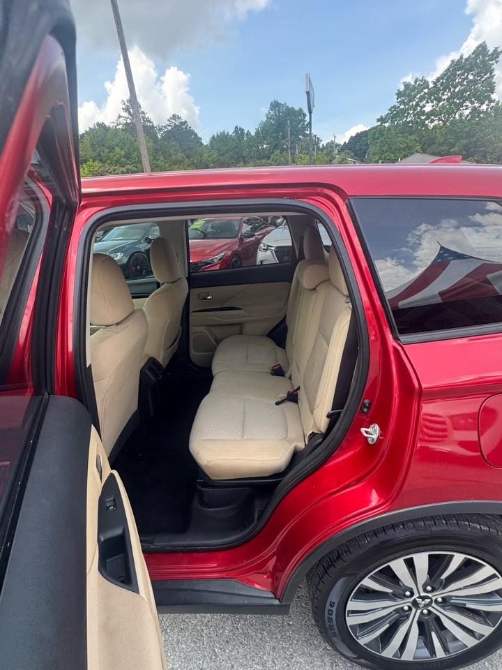 Mitsubishi Outlander ES FWD 2019