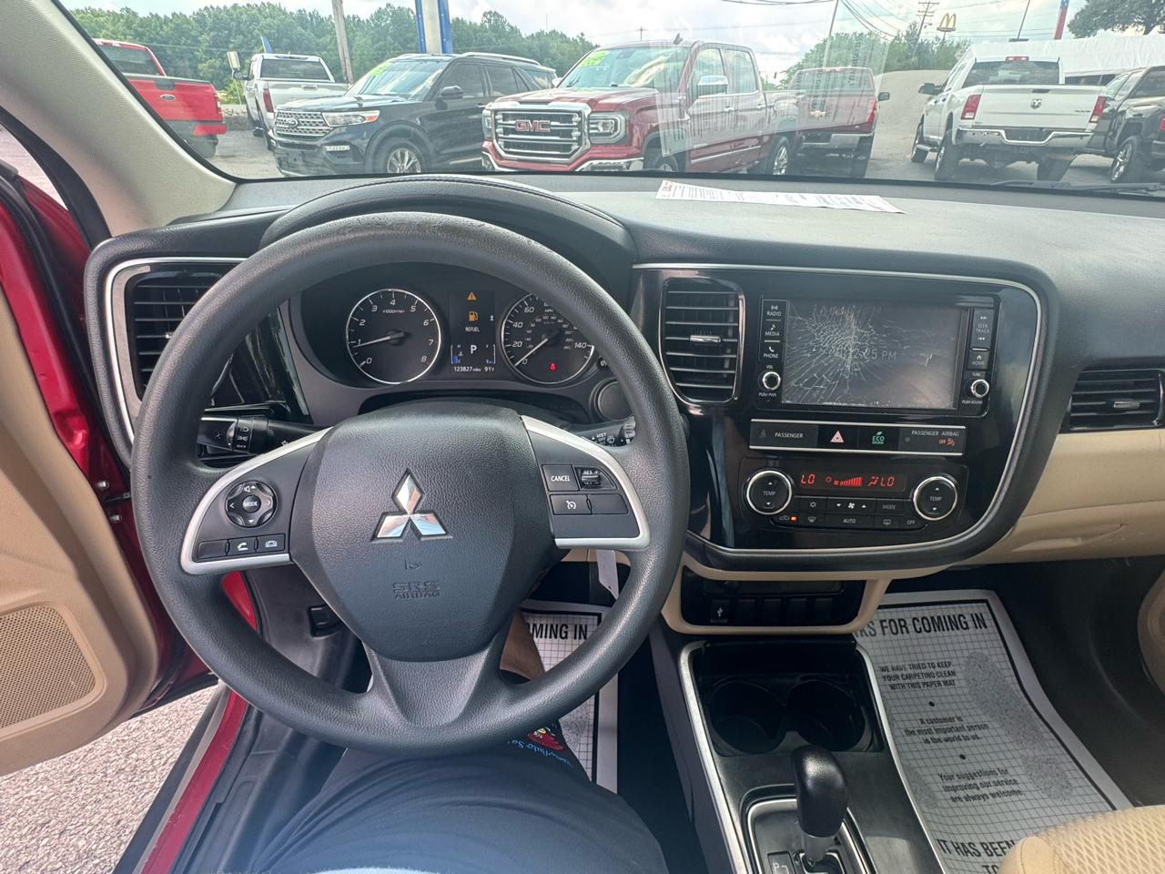 Mitsubishi Outlander ES FWD 2019