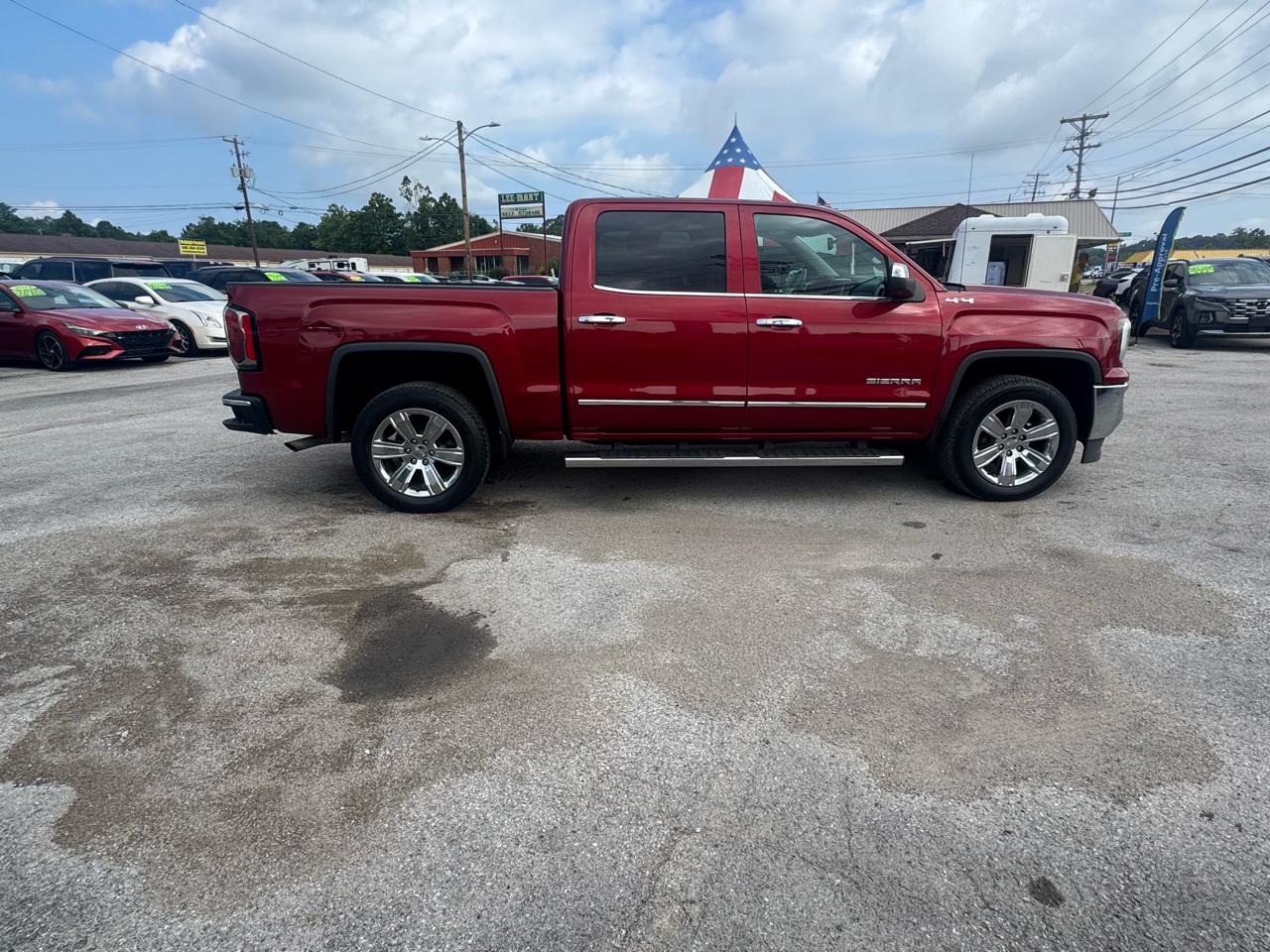 GMC Sierra 1500 4WD Crew Cab 143.5" SLT 2018