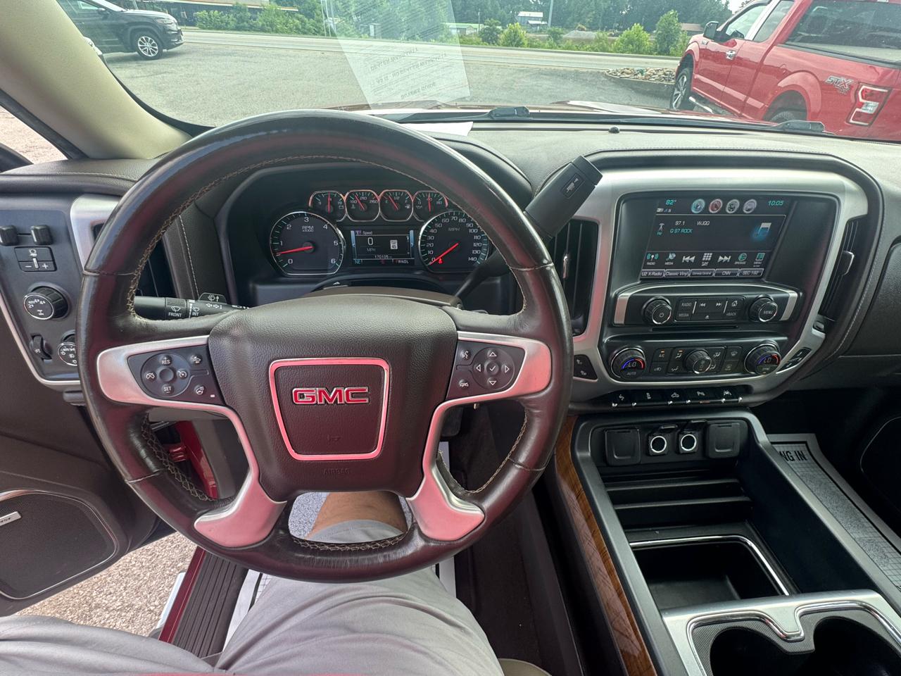 GMC Sierra 1500 4WD Crew Cab 143.5" SLT 2018