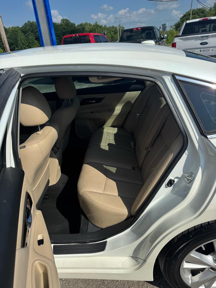 Nissan Altima 2.5 SL Sedan 2015
