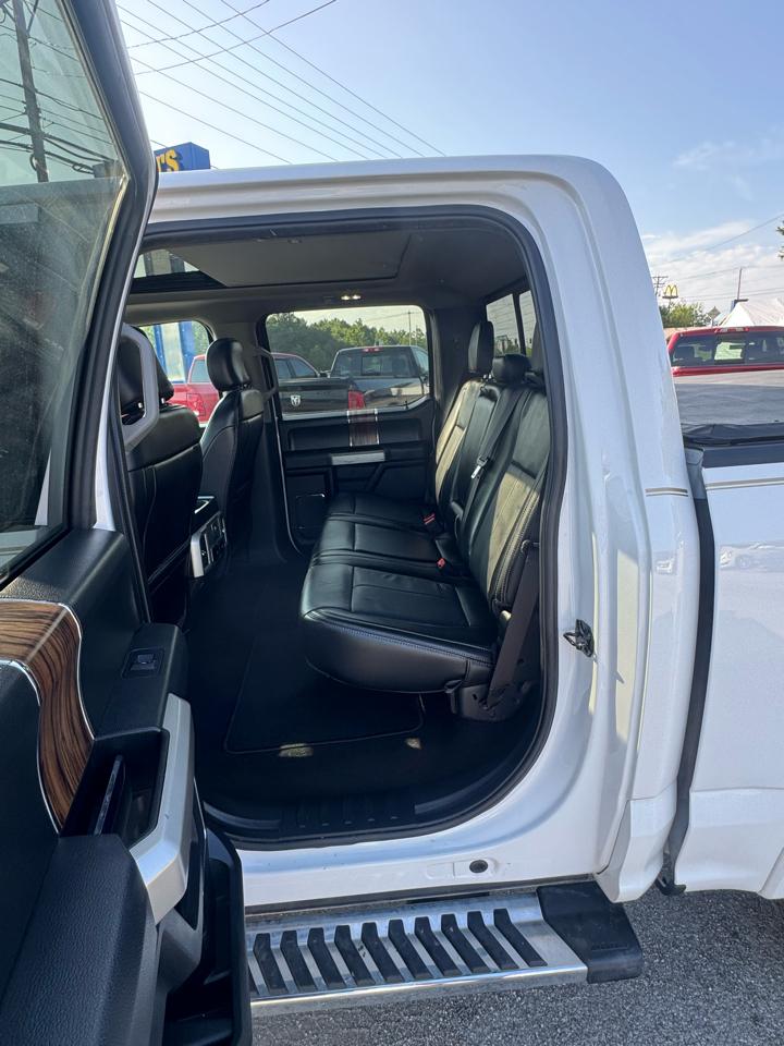 Ford F-150 4WD SuperCrew 139" Lariat 2019