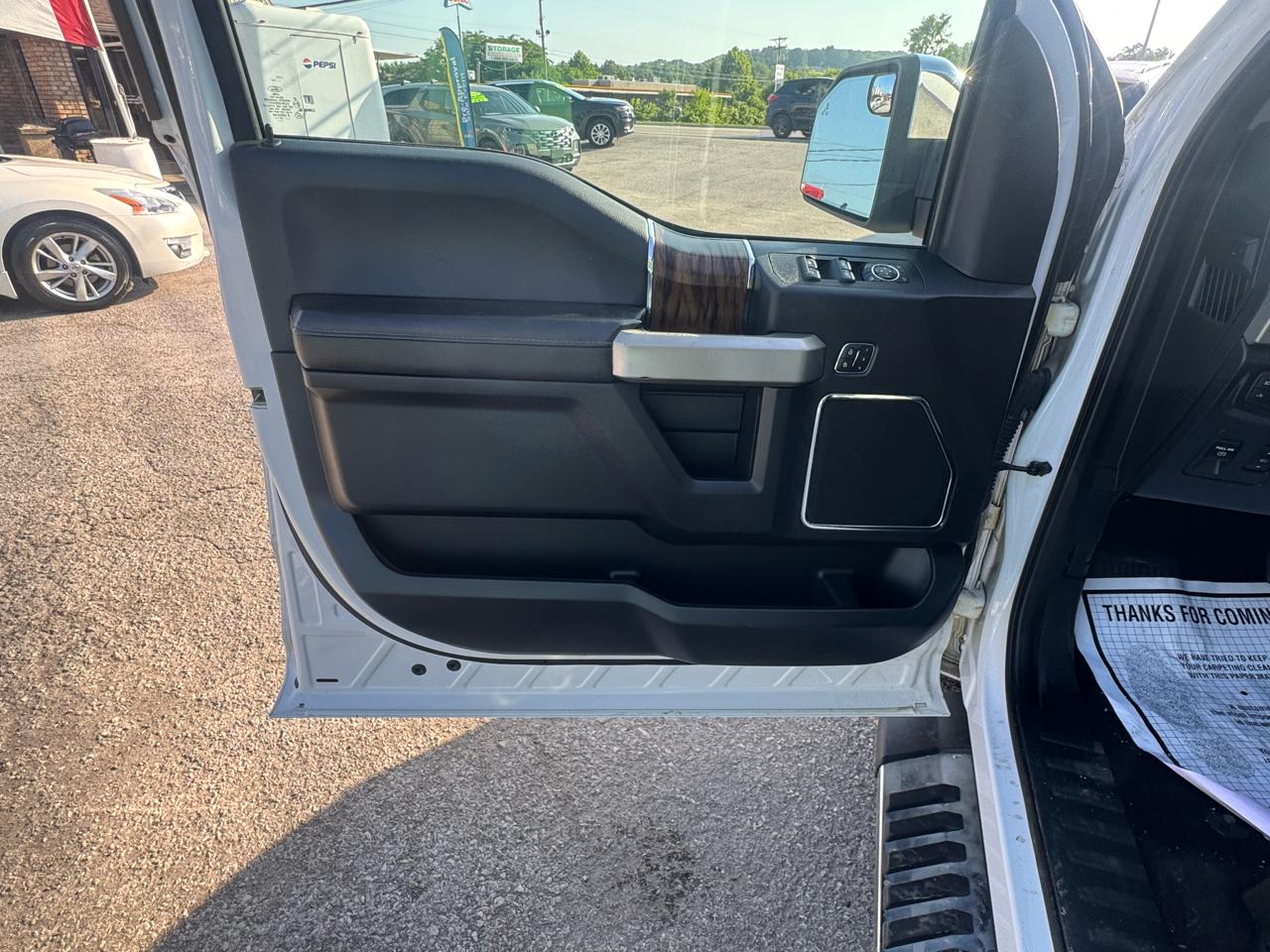 Ford F-150 4WD SuperCrew 139" Lariat 2019