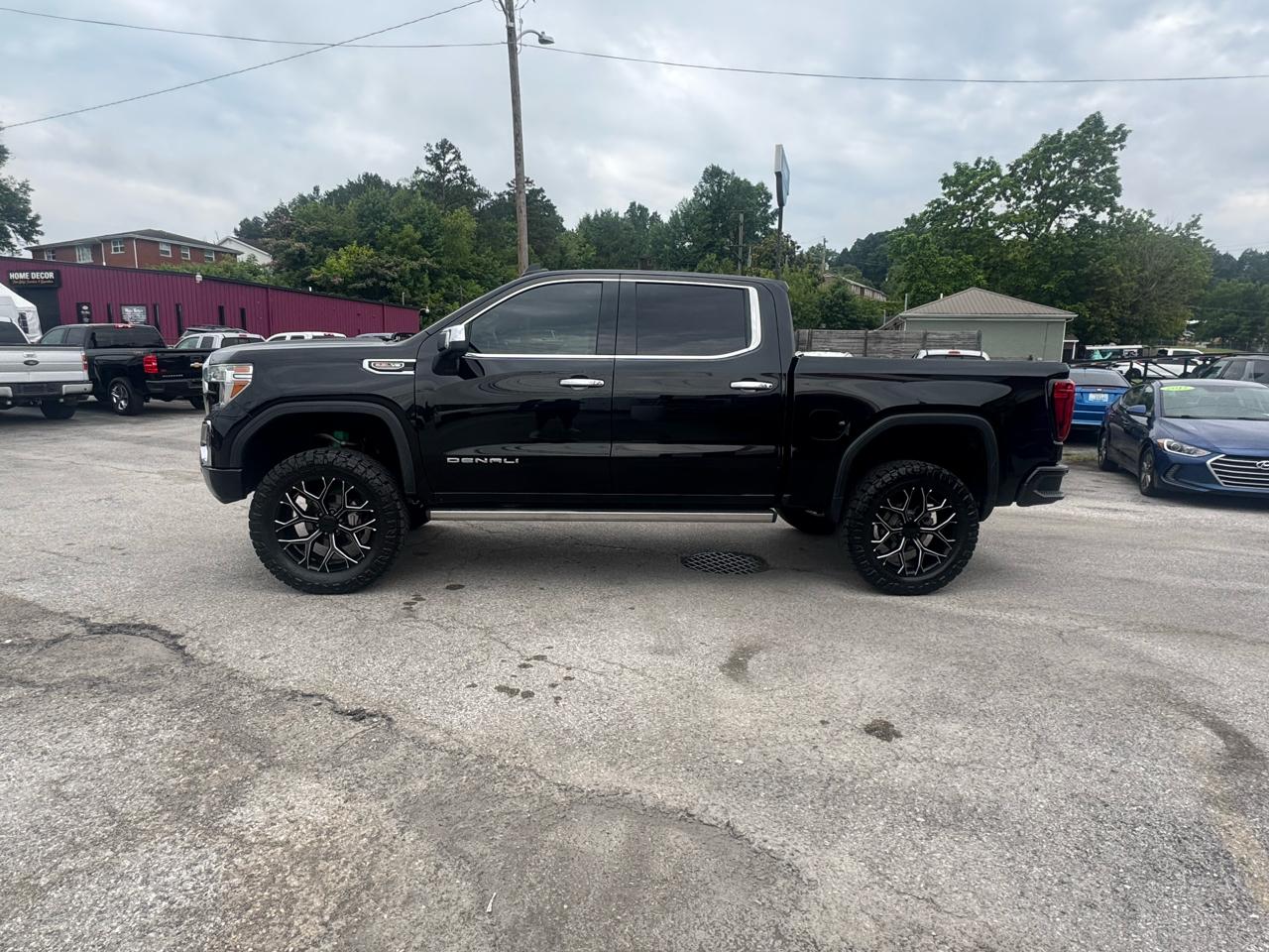 GMC Sierra 1500 4WD Crew Cab 147" Denali 2019
