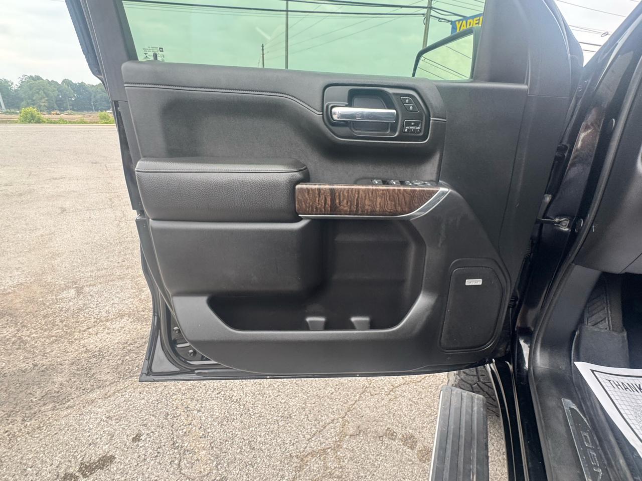 GMC Sierra 1500 4WD Crew Cab 147" Denali 2019