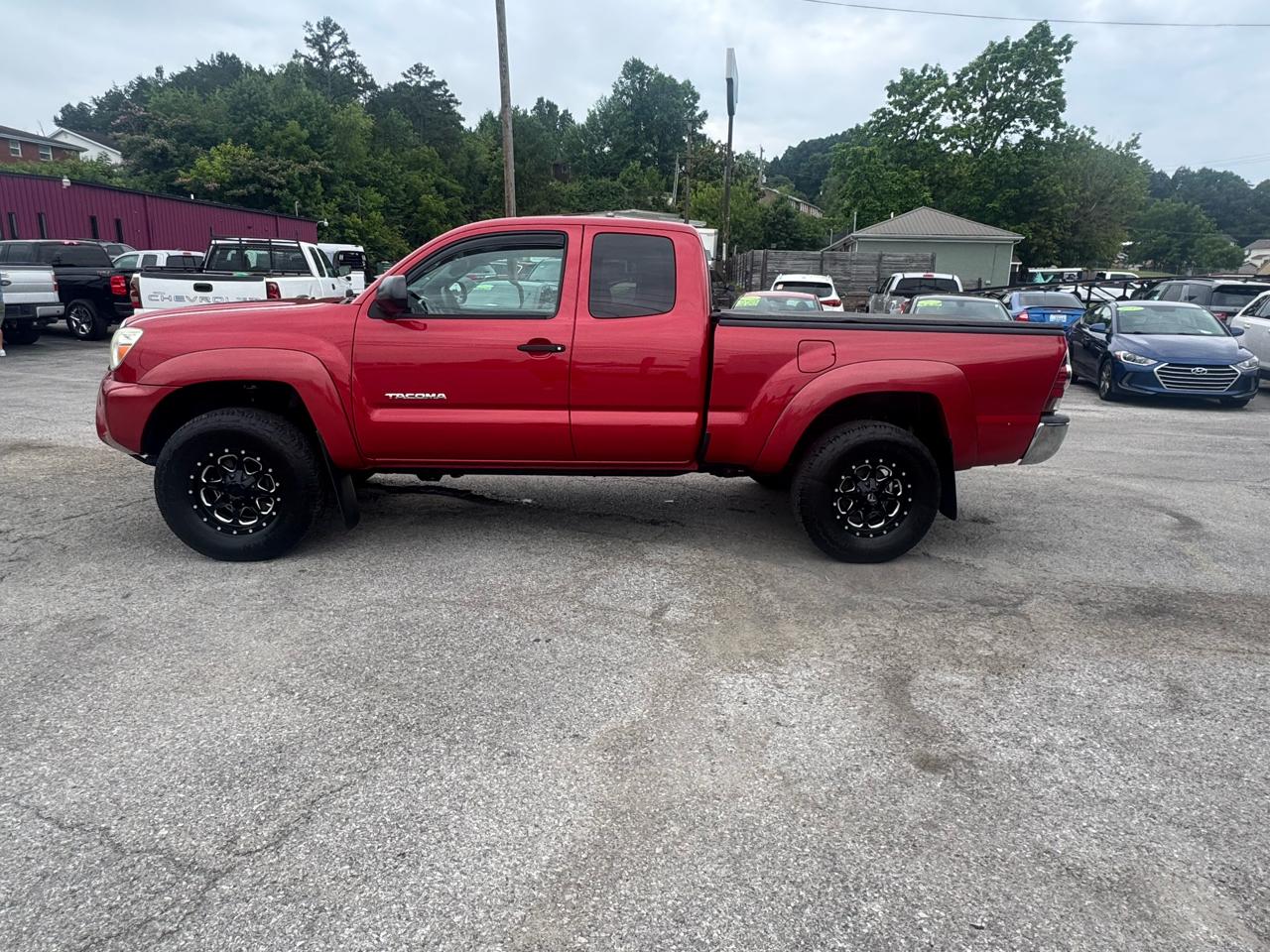 Toyota Tacoma 4WD Access Cab V6 MT (Natl) 2013