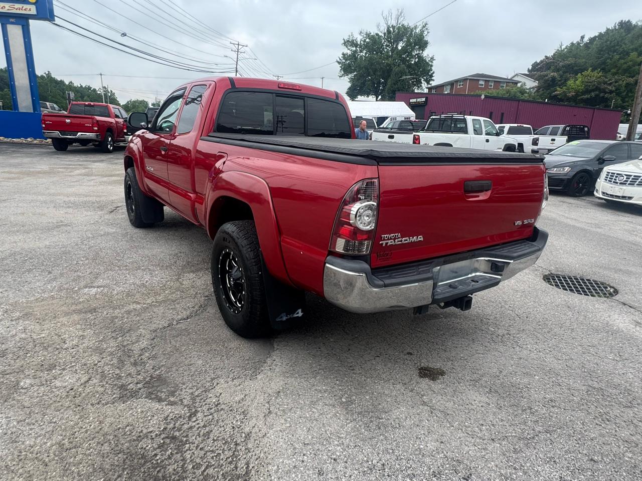 Toyota Tacoma 4WD Access Cab V6 MT (Natl) 2013