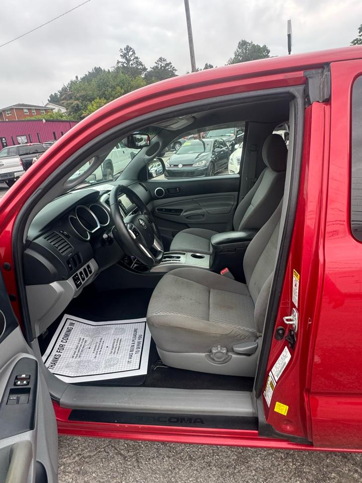 Toyota Tacoma 4WD Access Cab V6 MT (Natl) 2013