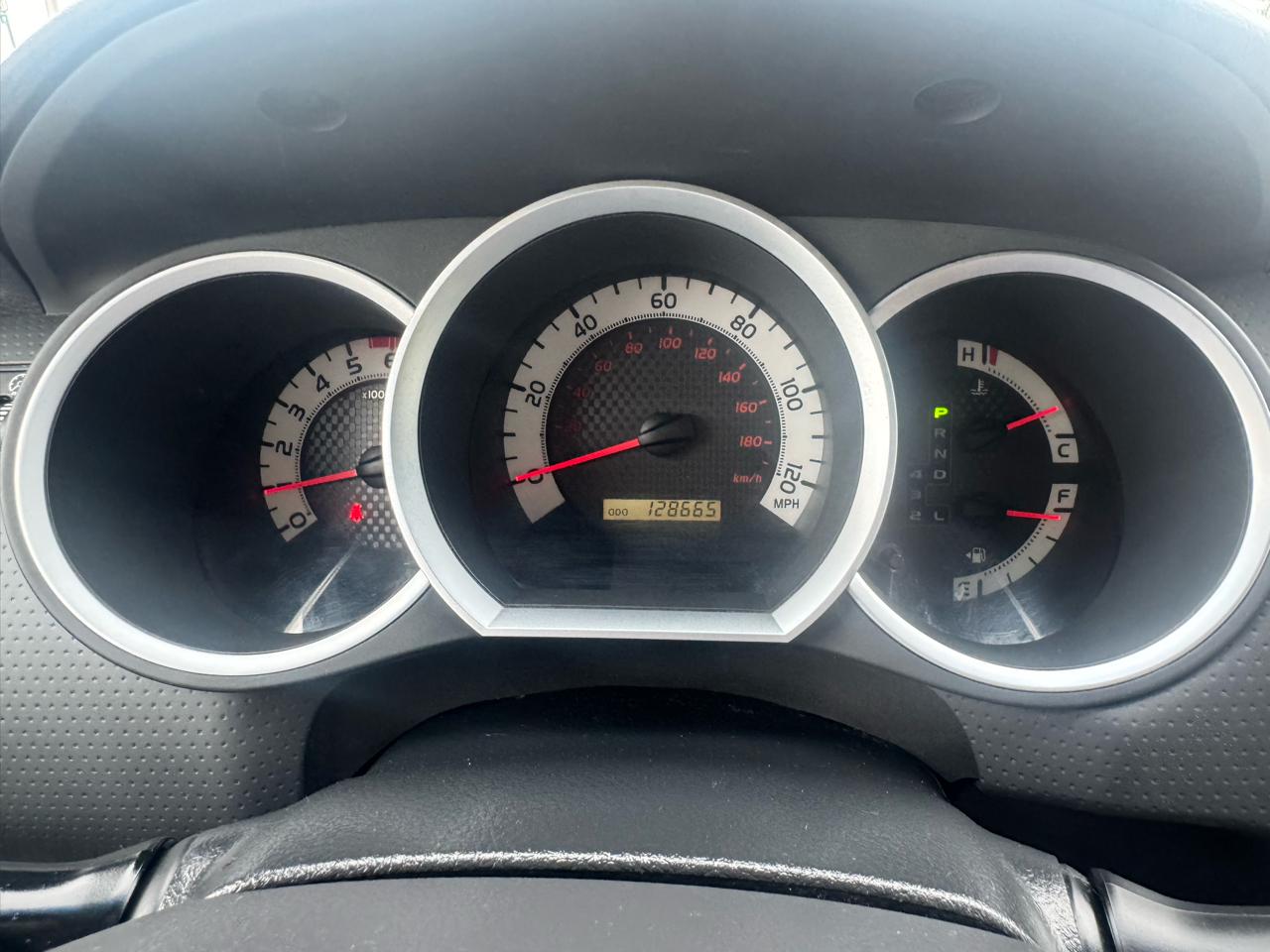 Toyota Tacoma 4WD Access Cab V6 MT (Natl) 2013