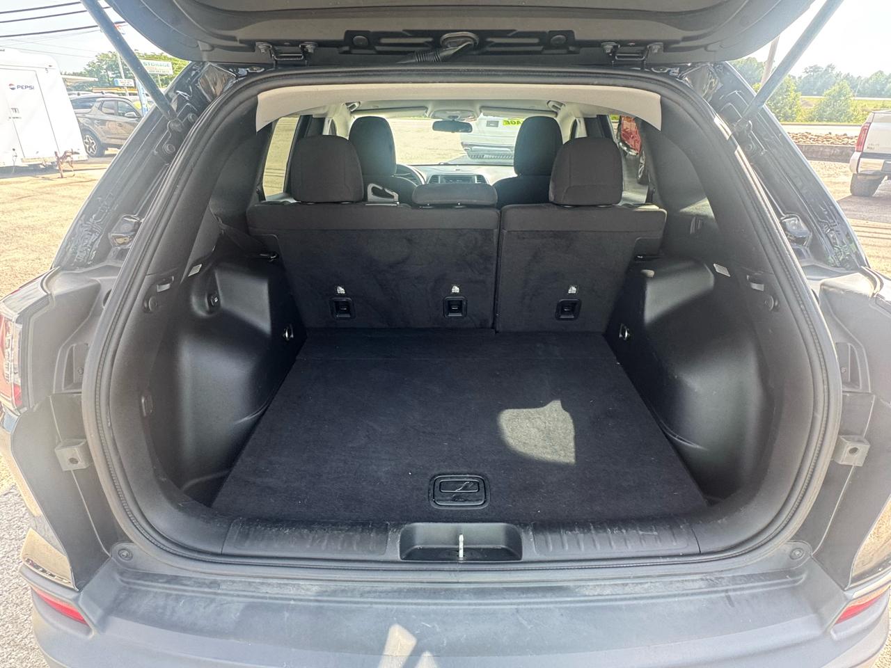 Jeep Cherokee Latitude FWD 2020