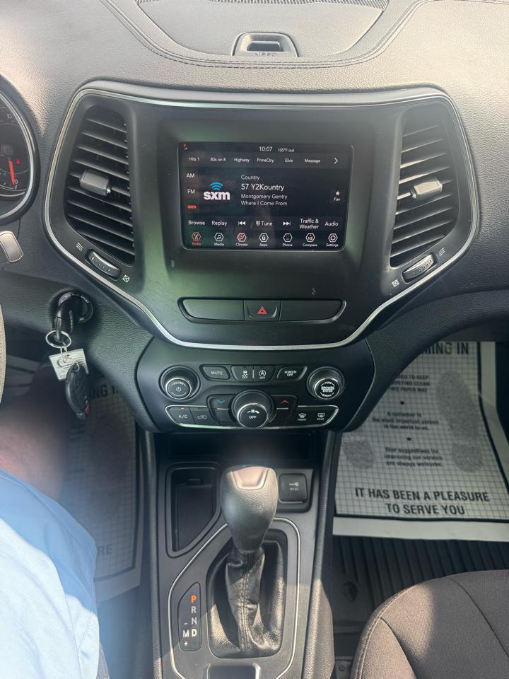 Jeep Cherokee Latitude FWD 2020