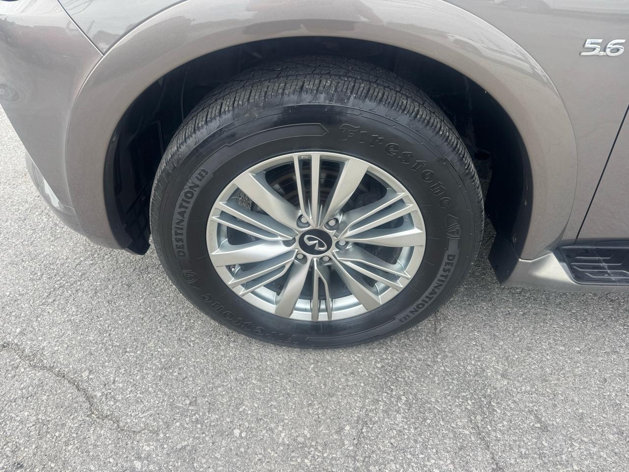 Infiniti QX80 LUXE AWD 2019