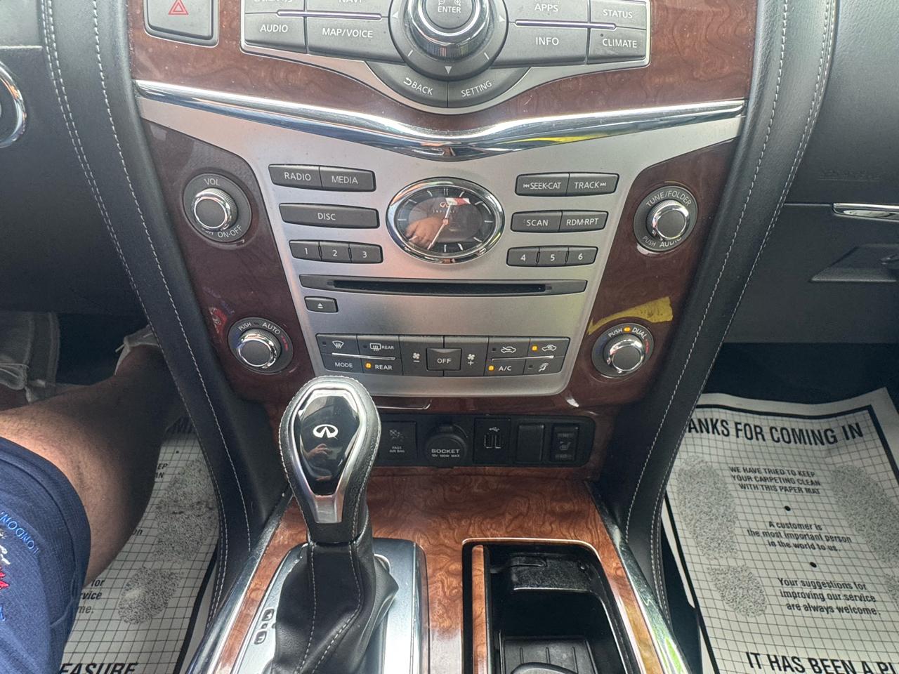 Infiniti QX80 LUXE AWD 2019
